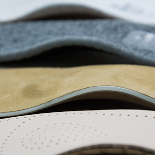 Shoes compatible with orthopedic insoles