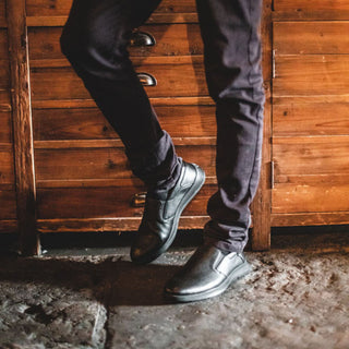 Men's Slip Resistant Casual Shoes