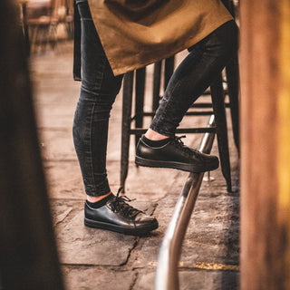 Lightweight Shoes, Trainers & Clogs