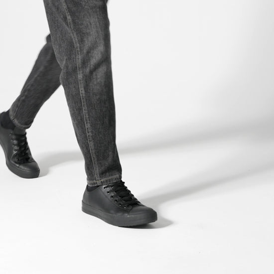 The Delray from Shoes For Crews is a lace-up shoe that has a slip-resistant upper sole with a tapered edge to prevent the risk of trips and falls, product video.